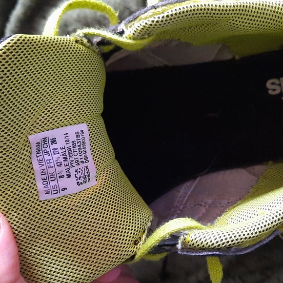 2 pair Adidas! Great Condition! Adidas running shoes Men's 9, 8.5,  comfortable! - Picture 9 of 9